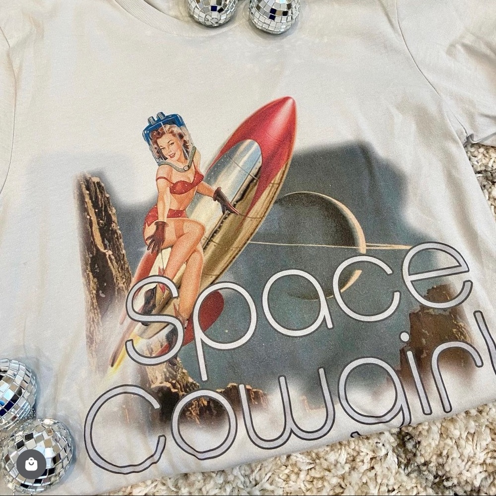 Space cowgirl tee